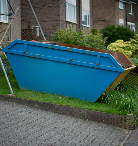 Affordable 8 yard maxi skip hire Droylsden